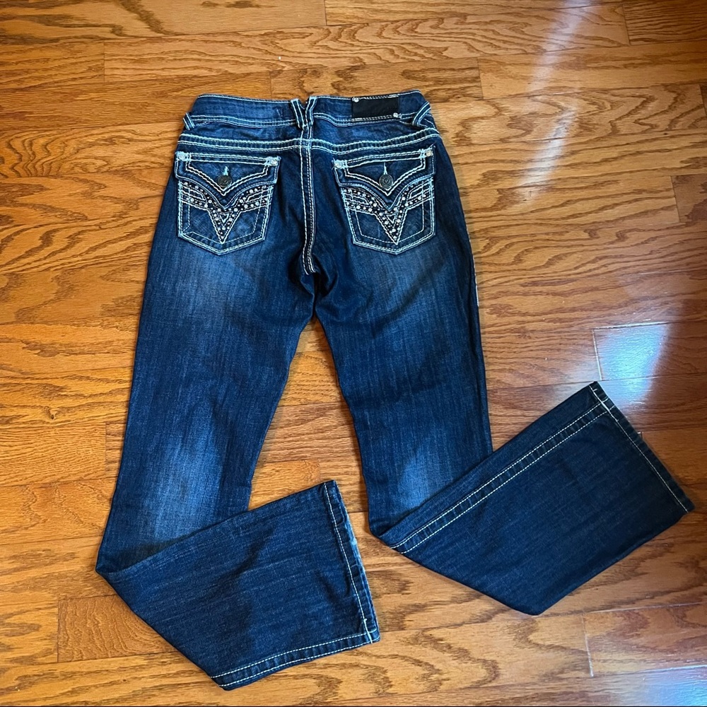 Vigoss size 27 or 3 boot cut low rise embellished jeans